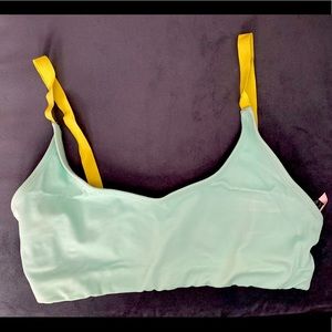 Like new Onzie Sports Bra